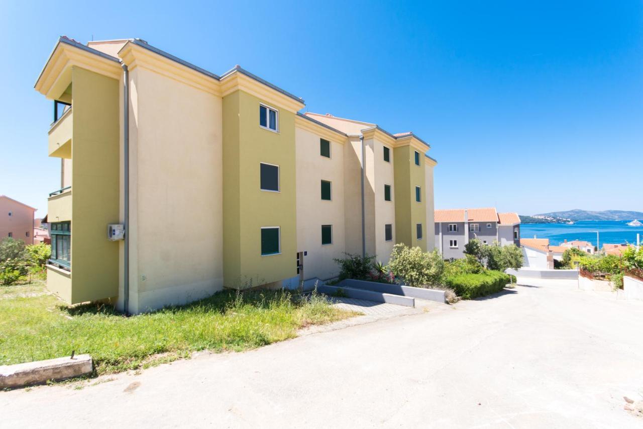 Apartments Katic Trogir Exterior photo