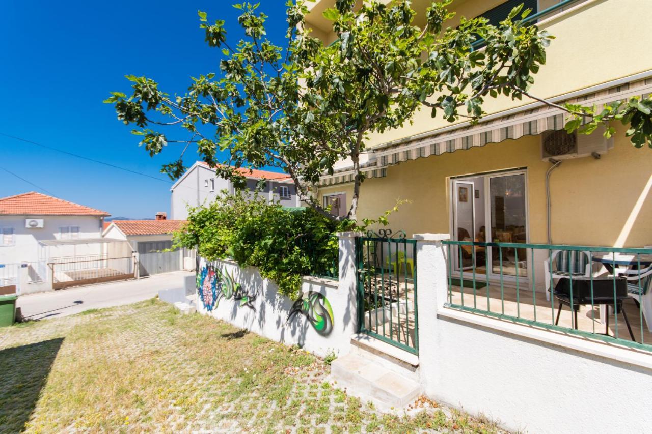 Apartments Katic Trogir Exterior photo